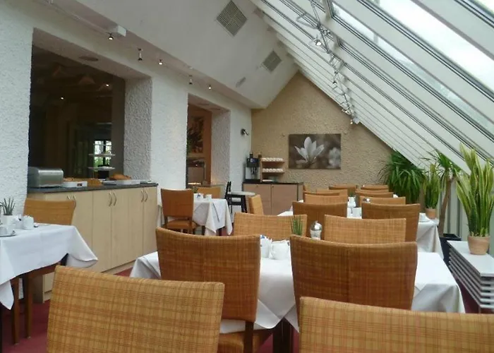 Otel Nh Hirschberg Heidelberg 4*